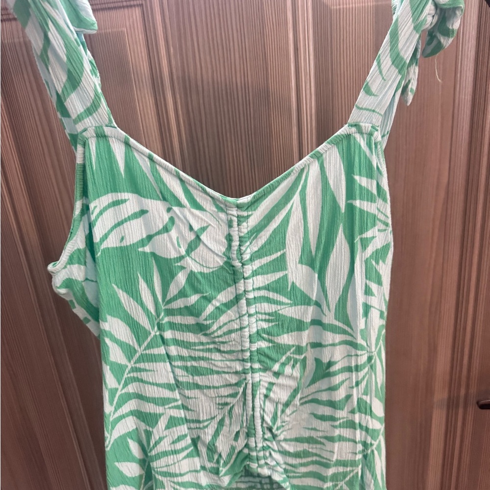 Billabong Green and White Leaf Print Top